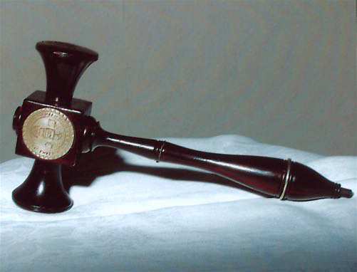 Logenhammer, Geschenk von Br. Ludwig Nissen